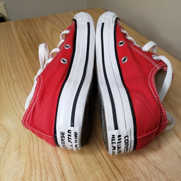 Converse all star chuck Taylor low top shoes. - Picture 6 of 8